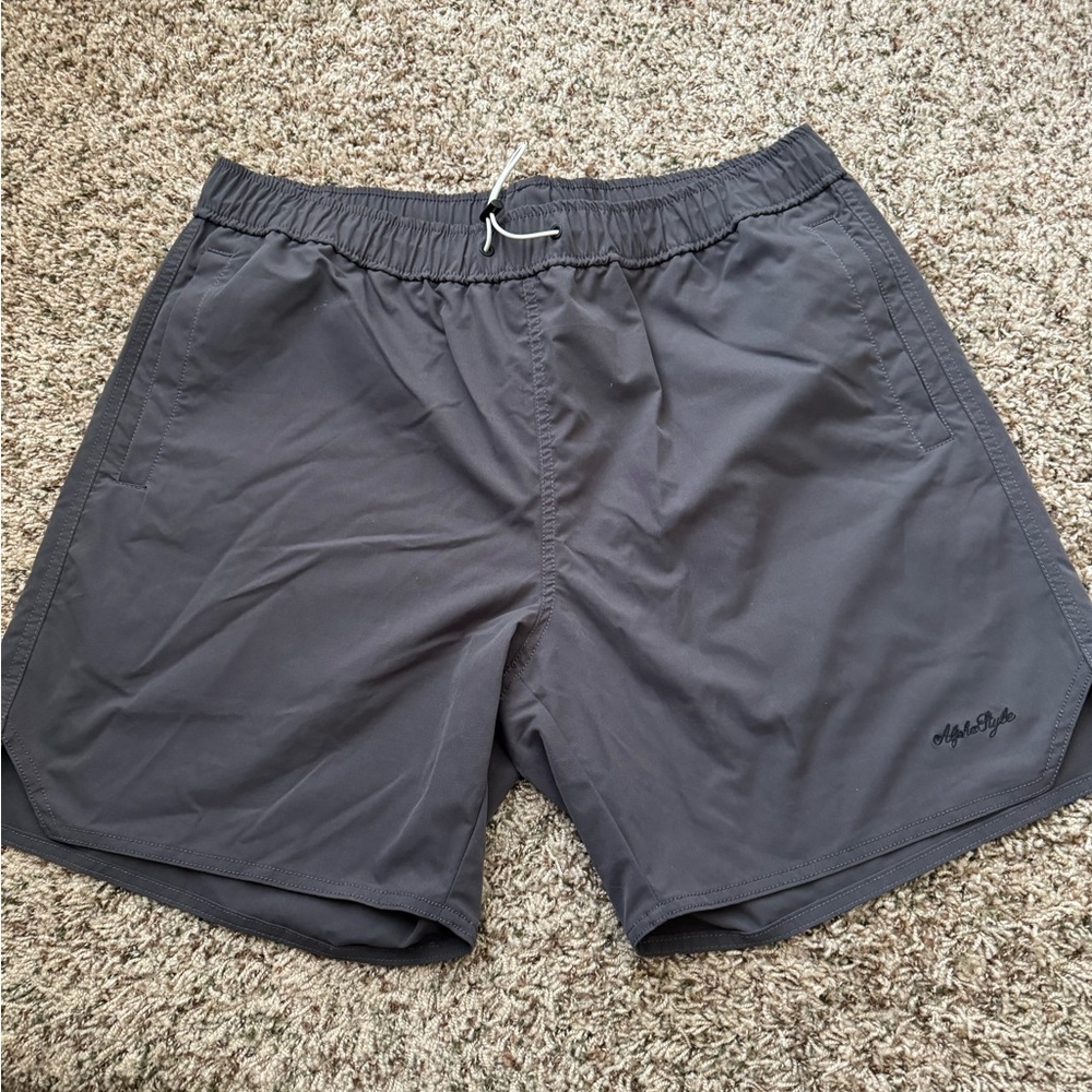 ALPHASTYLE gray extra large shorts never worn no tags in excellent condition